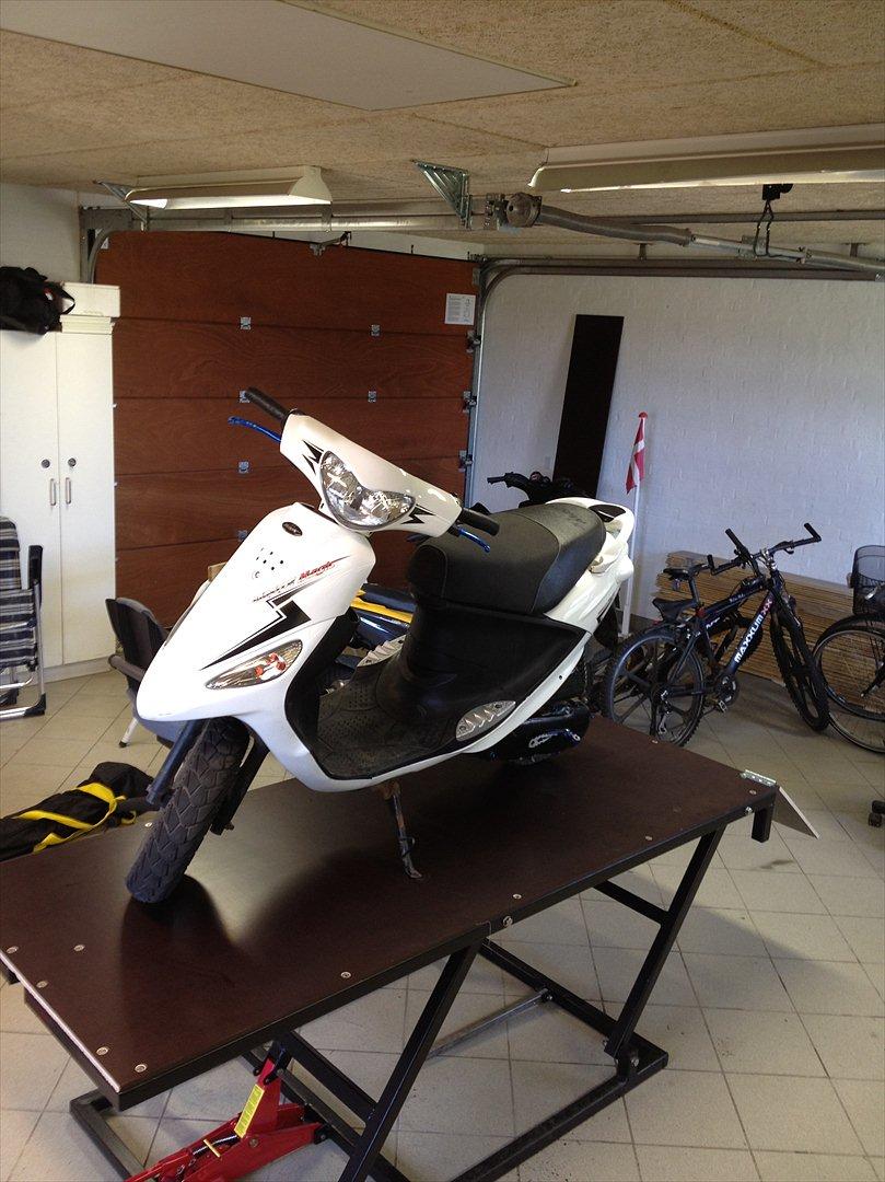 PGO White Magic AC  billede 3