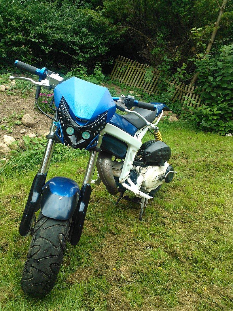 Suzuki Street Magic (S. a.  l. g.) billede 1