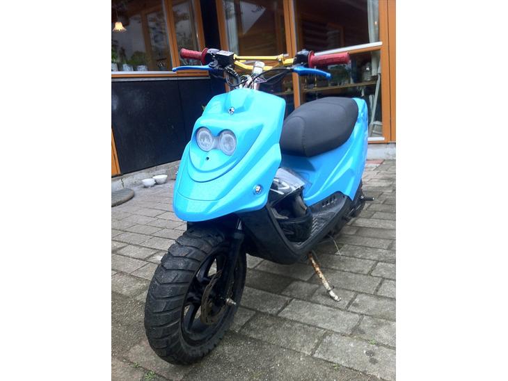 {{currentPhoto.altText}} billede {{currentPhoto.number}}