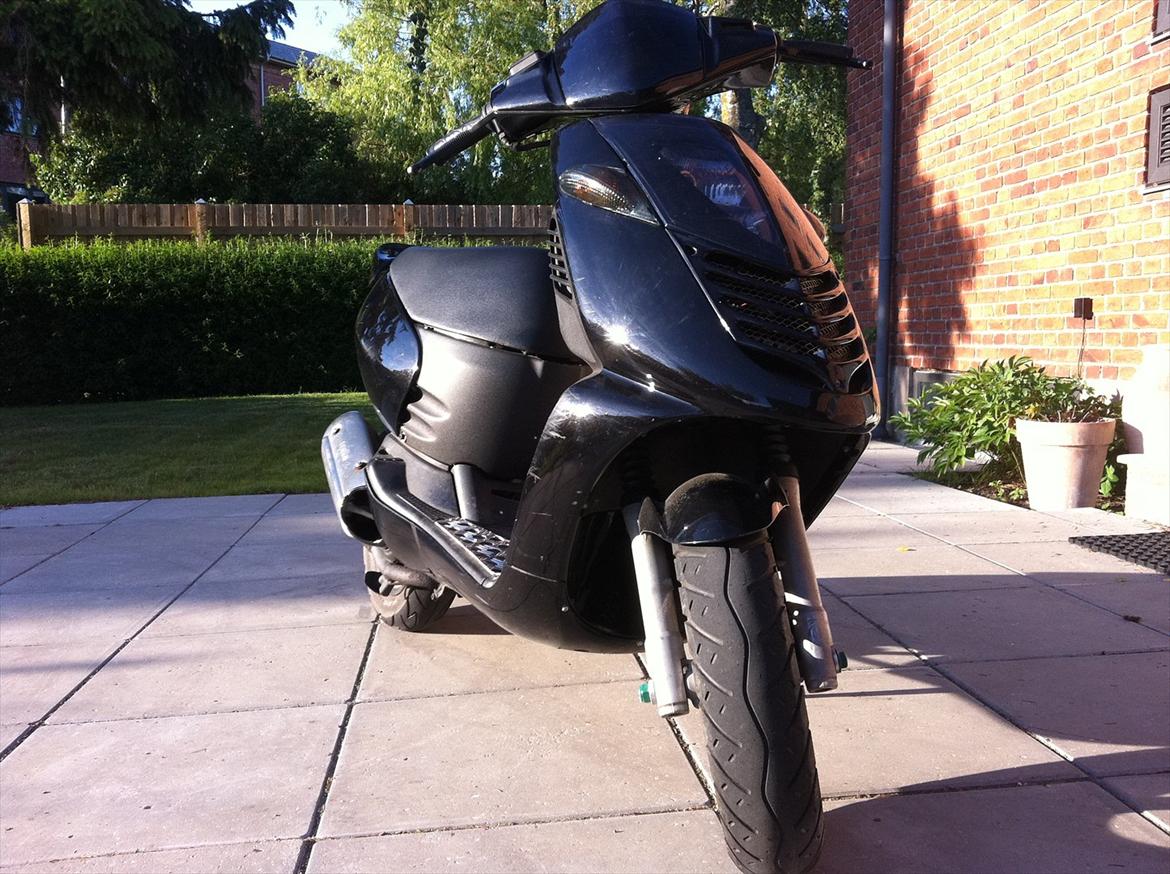 Aprilia Sonic [Byttet] - Foran, Med slukket dioder! billede 4