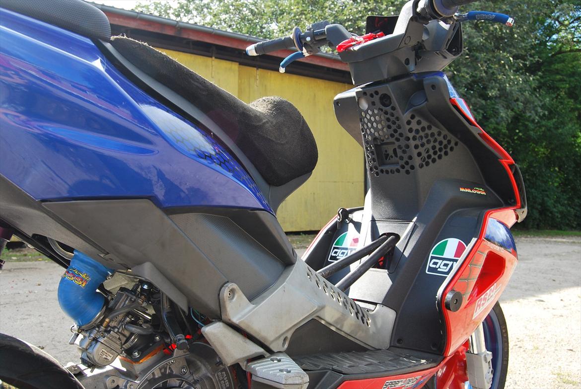 Aprilia SR50R Factory BB77 - Spiderman Edition billede 9