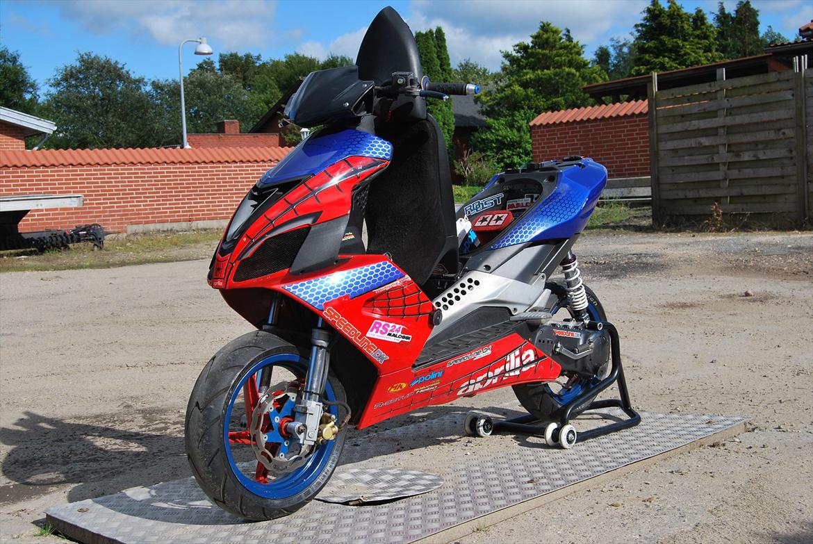 Aprilia SR50R Factory BB77 - Spiderman Edition billede 15