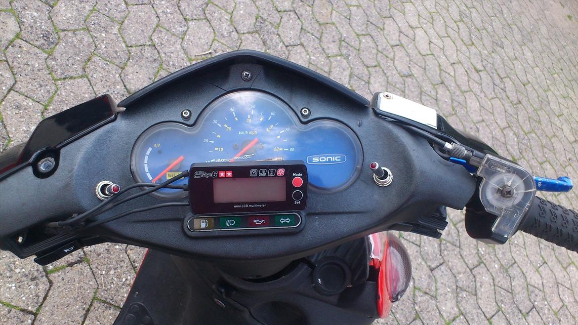 Aprilia sonic pata negra billede 5