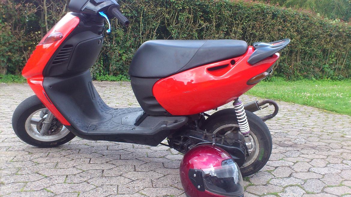 Aprilia sonic pata negra billede 7