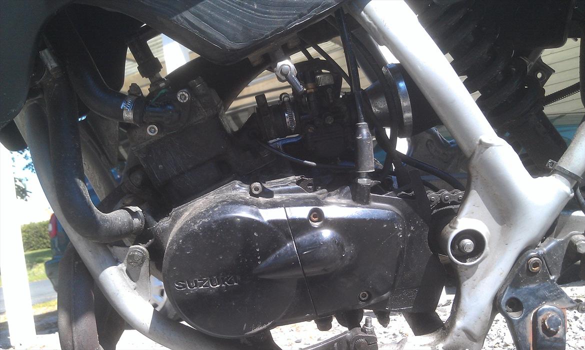 Suzuki RMX billede 5