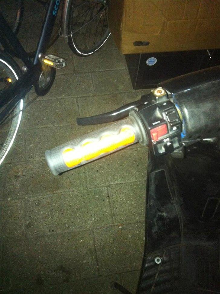 Yamaha BWS Spy - håntag der matcher billede 6