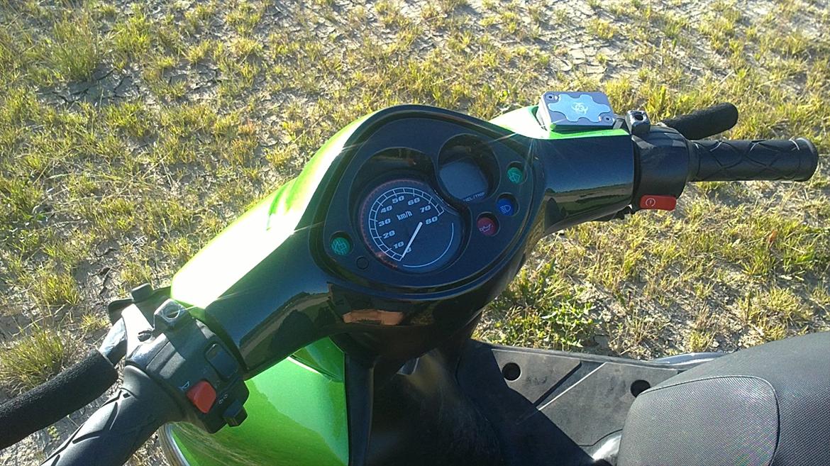 Yamaha Jog R SKADET! billede 9