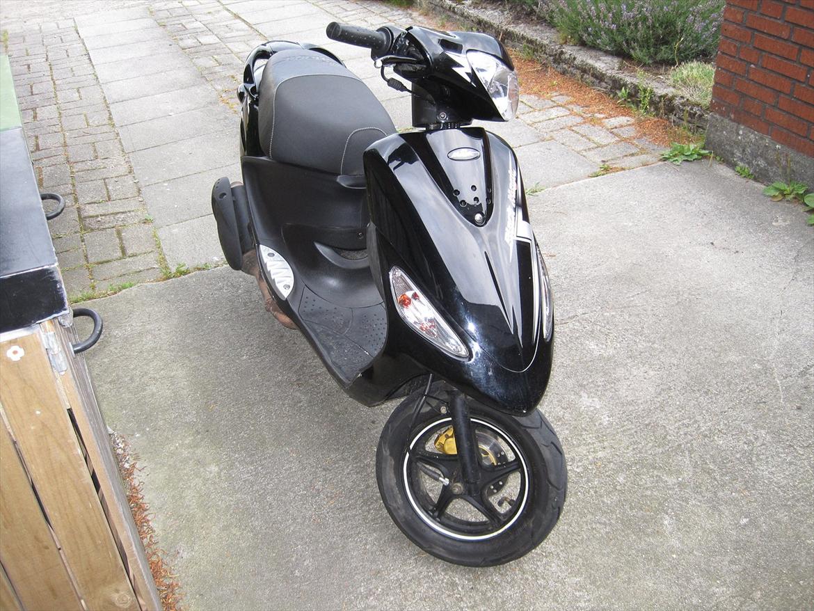 PGO black magic billede 2