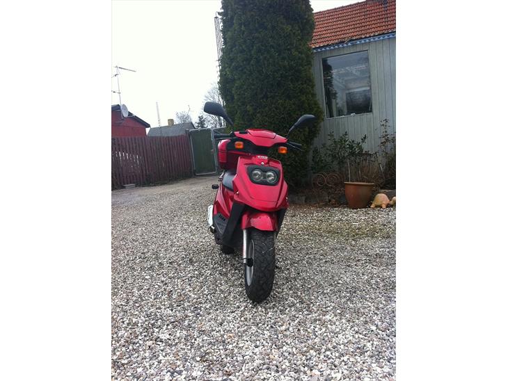 {{currentPhoto.altText}} billede {{currentPhoto.number}}