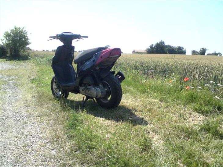 {{currentPhoto.altText}} billede {{currentPhoto.number}}