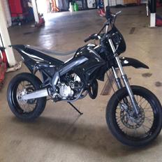Derbi Senda Sm Extreme 50 STD Solgt