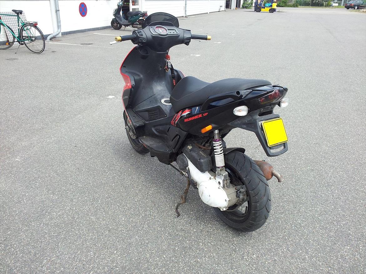 Gilera New Runner SP AC DD - NU!! :) .. se billede 11-12 for hvordan den så ud før ! billede 5