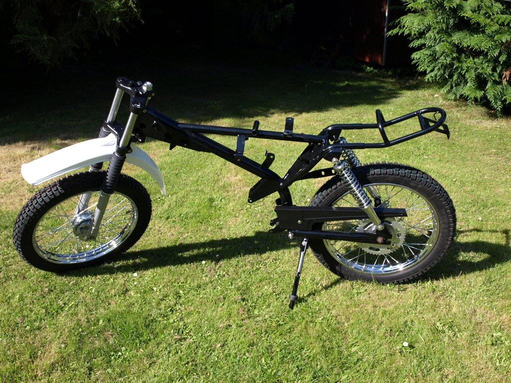 Puch Pioneer MC-3 50 - Forskærm, kædeskærm og hjul monteret billede 11