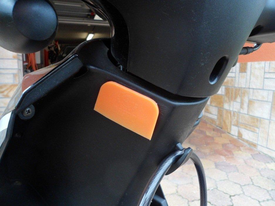 Sym Orbit I 50 2008 AV05W-6 4T - 'Vinduesvisker' til hjelm visiret. billede 9