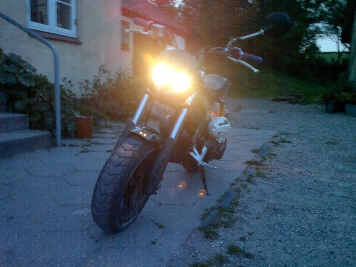 Suzuki Street Magic billede 10