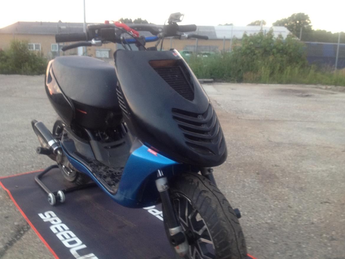 Aprilia son/rox bb77 nyt album billede 2