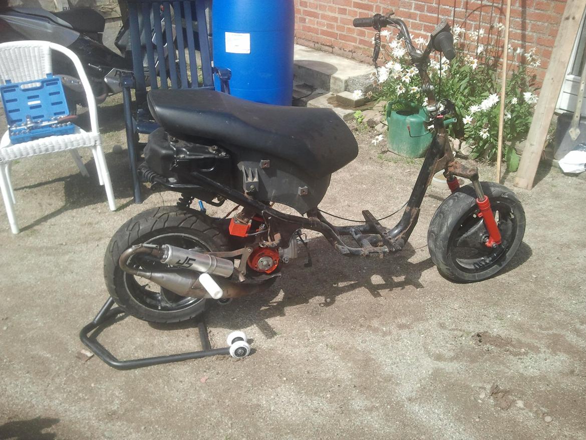 Yamaha neos billede 1