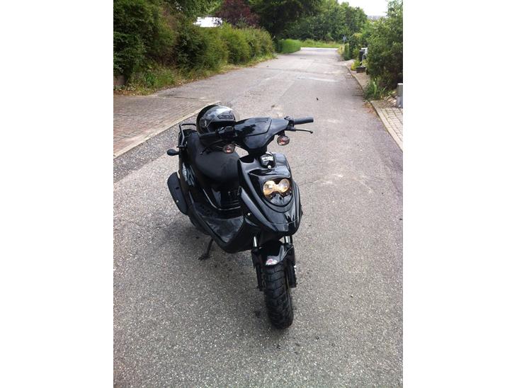 {{currentPhoto.altText}} billede {{currentPhoto.number}}