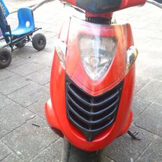 Aprilia sonic (byttet til jog space)