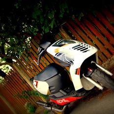 Aprilia sonic gp under ombygning