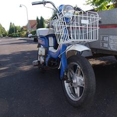 Suzuki fz 50 solgt for 2500 kr.
