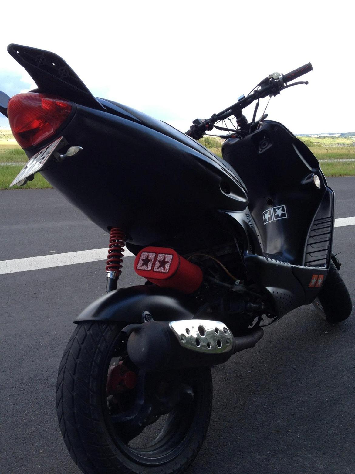 Suzuki Katana AY 50 LC Billeder af scootere Uploaded