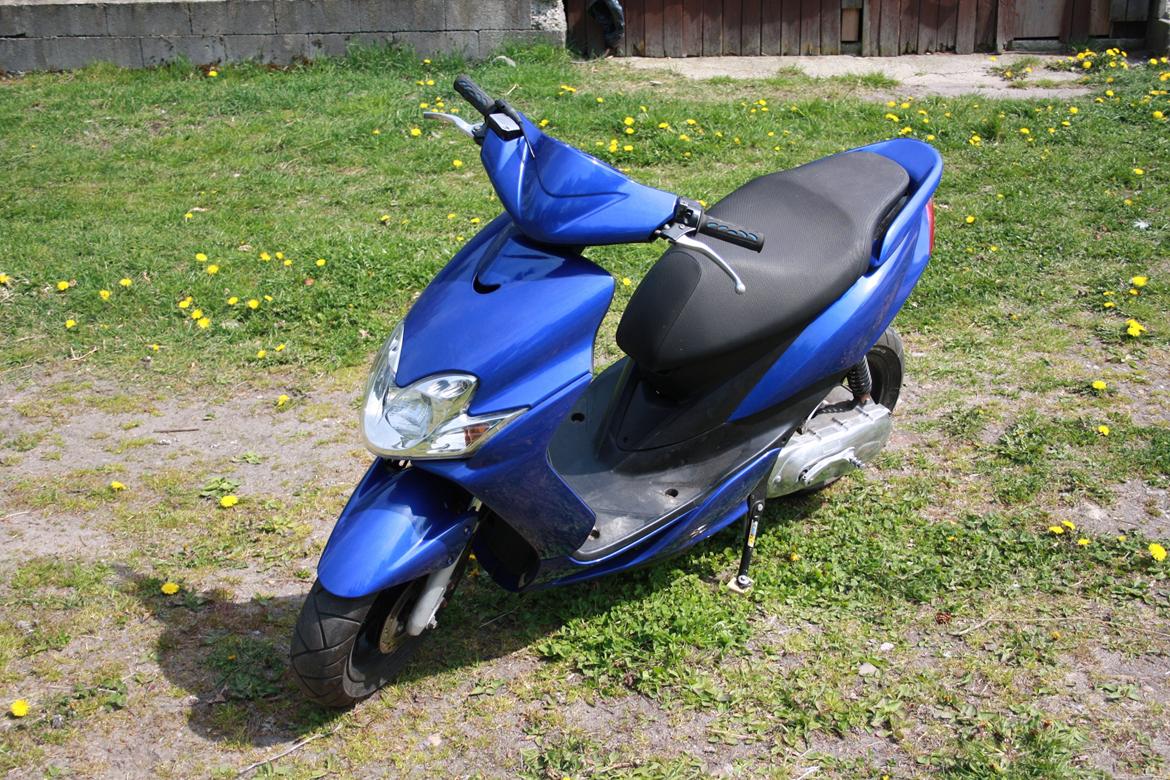Yamaha Jog R Sport (SOLGT) billede 1