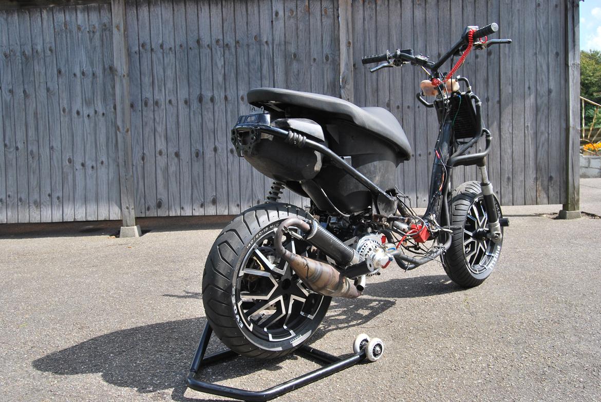 Yamaha Jog RR BB77 billede 3