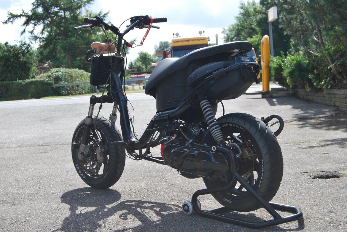 Yamaha Jog RR BB77 billede 17