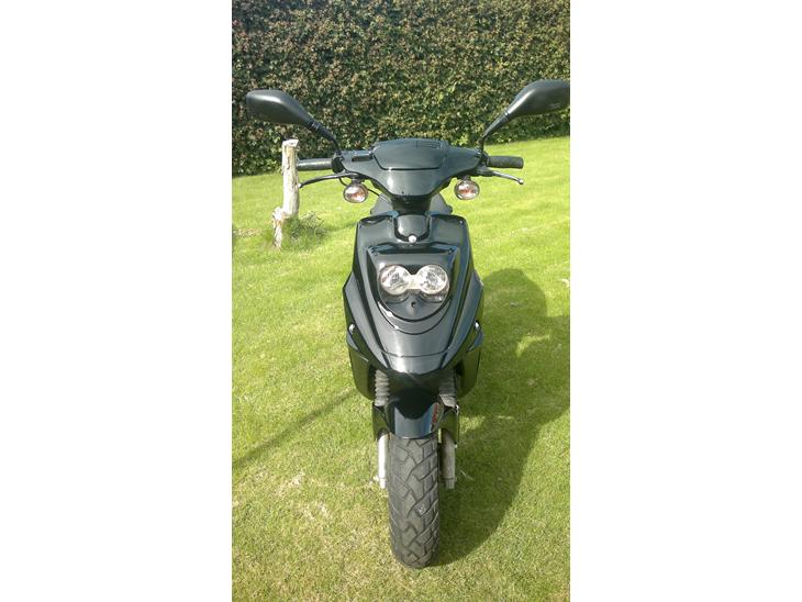 {{currentPhoto.altText}} billede {{currentPhoto.number}}