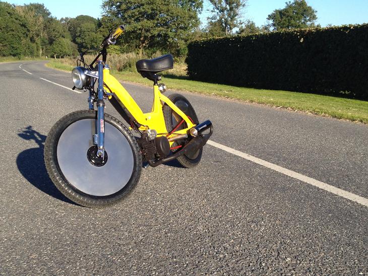 {{currentPhoto.altText}} billede {{currentPhoto.number}}