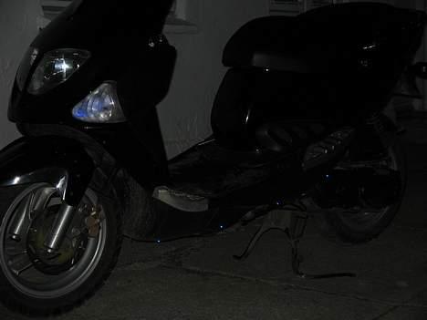 PGO Dr. Big  - solgt - Man kan ik se alle dioderne så godt - da min kamara ik kan tage billeder i mørke så godt uden blitz billede 7