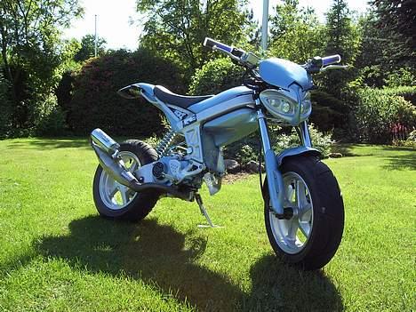 Suzuki Street Magic  "PLAYBOY"  billede 18