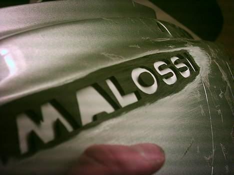 Yamaha BW's NG MHR - Her er et side skjold fra min første BWS, her er skrevet Malossi, skal også have gjort på den anden side. billede 5