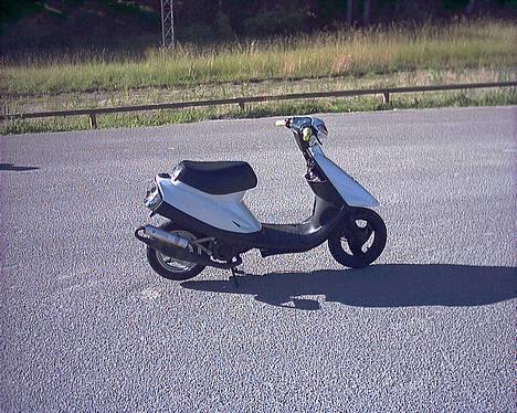 Yamaha jog solgt billede 4