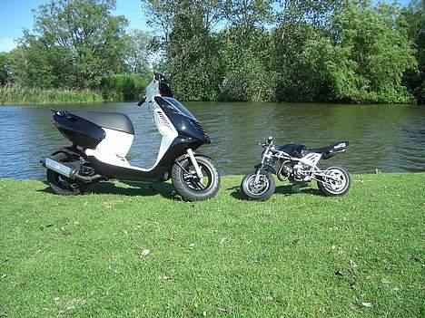 MiniBike Racer $ UDLANDET - Storbror og lillebror. billede 19