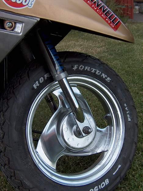 Yamaha Jog FS {SolgT} billede 15