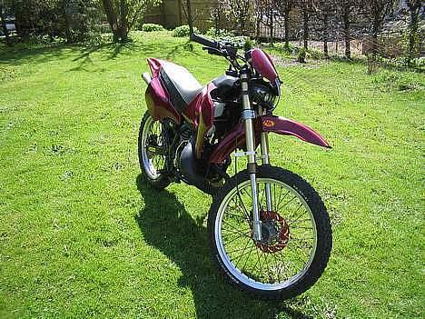 Suzuki Rmx  (SOLGT)  billede 1