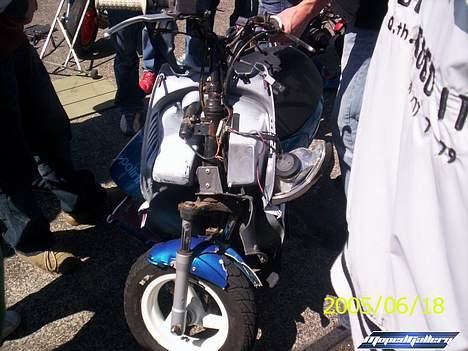 Aprilia Sonic 02'   - DHS  CRASH - Billede fra DHS, lige efter styrtet :´( billede 19
