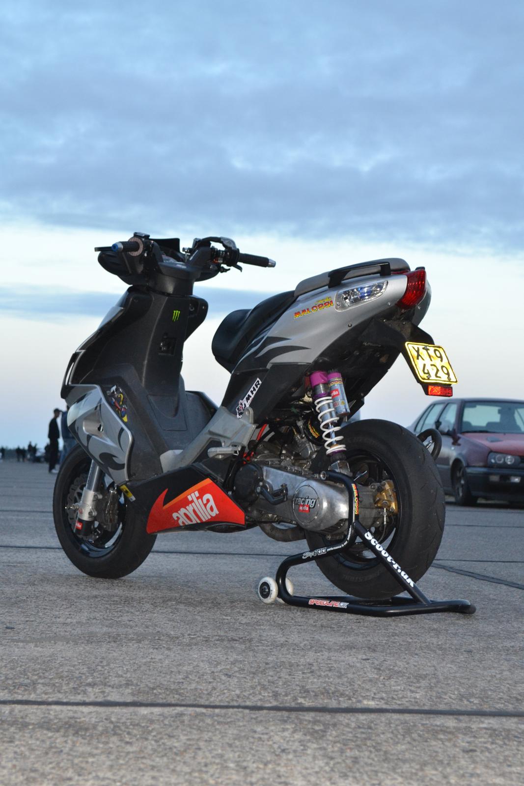 Aprilia Sr 50 R Factory TS T7 LC DD billede 5