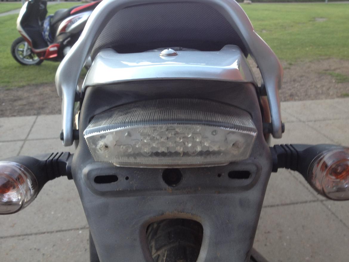 PGO PMX NAKED billede 9