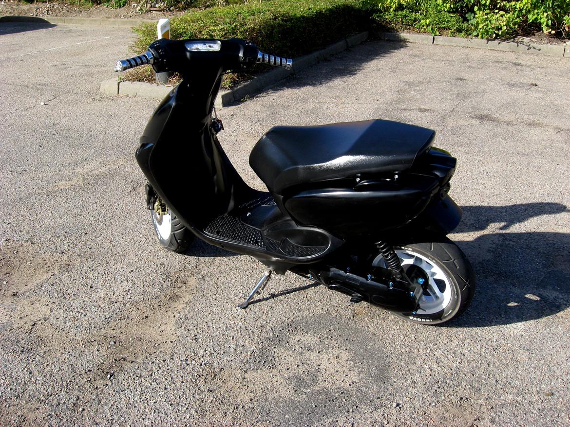 Yamaha Neos black edition billede 5