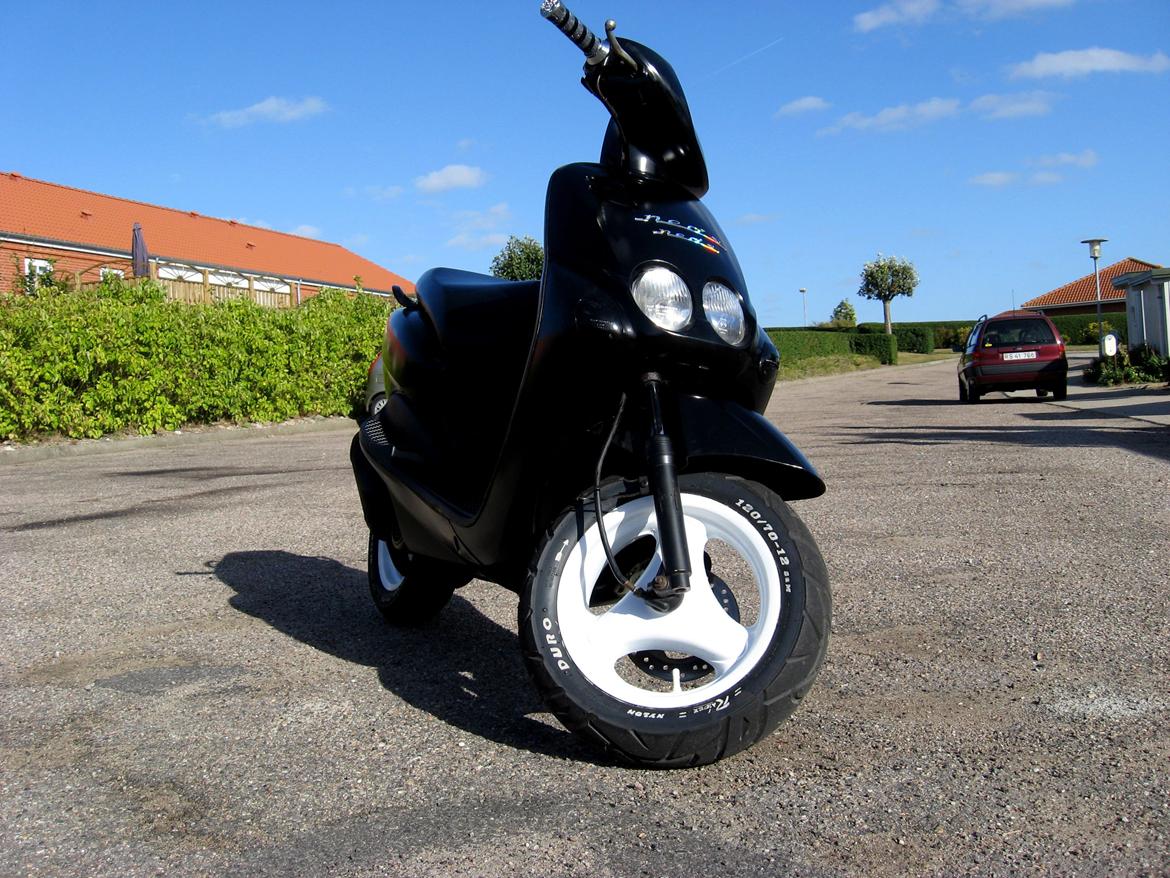 Yamaha Neos black edition billede 1