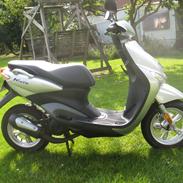Yamaha Neos