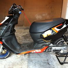 Aprilia Sonic TS