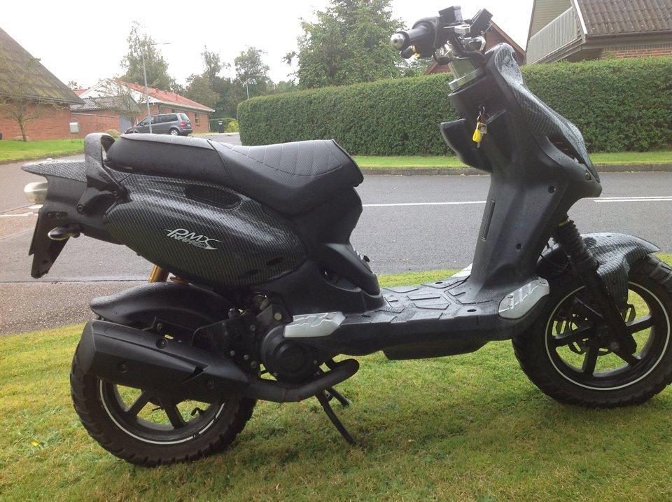 PGO Pmx Naked [Carbon] billede 11