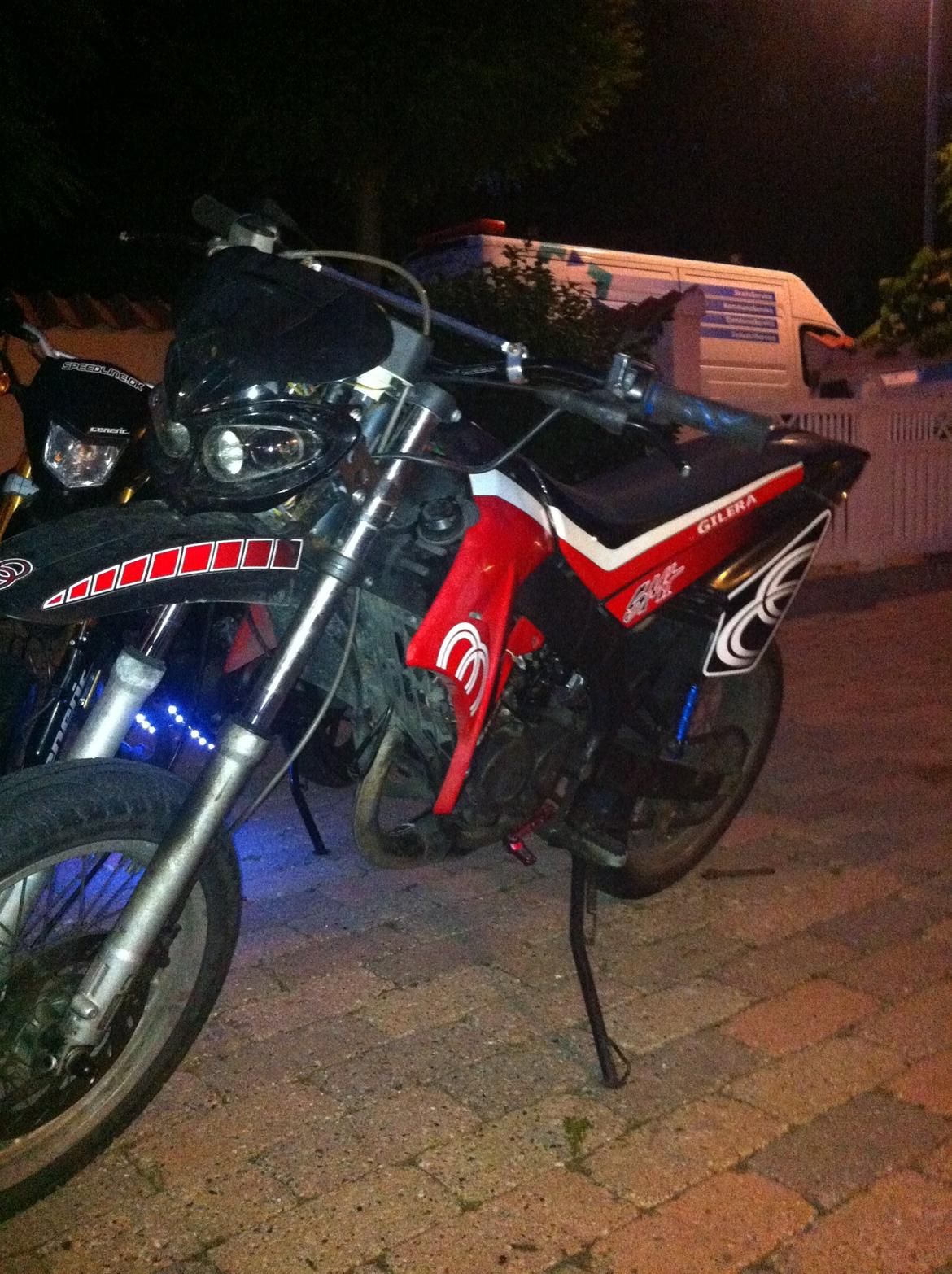 Gilera smt HVIS FOLK SER DEN SÅ BEDES EJEREN KONTAKTE MIG billede 2