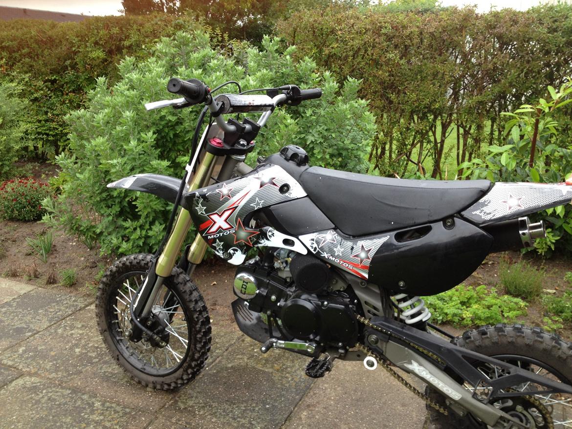 Xmotos Pitbike 125 cc >>SOLGT<< billede 1