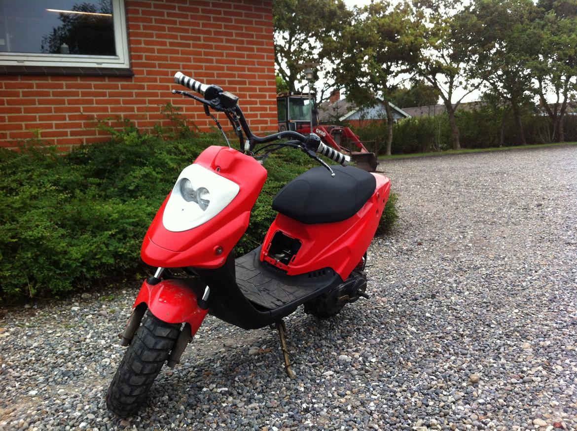 PGO HOT 50 billede 1