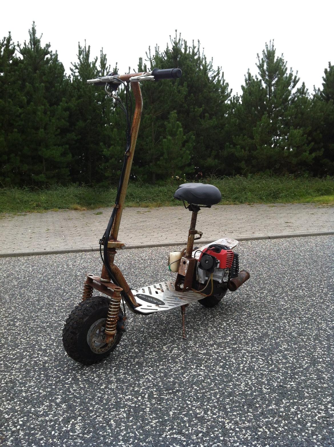 MiniBike Benzin Løbehjul billede 1